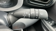 Toyota Yaris 1.5 Hybrid Icon 5dr CVT Hybrid Hatchback